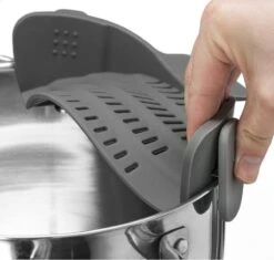 SensaHome- Siliconen Vergiet - Keuken Afgietdeksel - Afgiethulp - Siliconen - BPA Vrij - Grijs -Kampeer Verkoop 1200x1144 1