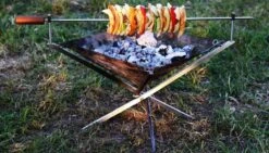 Firekorf + Grill + Spit : Opvouwbare Vuurkorf / Vuurschaal Met Rooster En Spit - Draagbare BBQ - Opbergtas - Kampeer Grill - Kookset -Kampeer Verkoop 1200x685